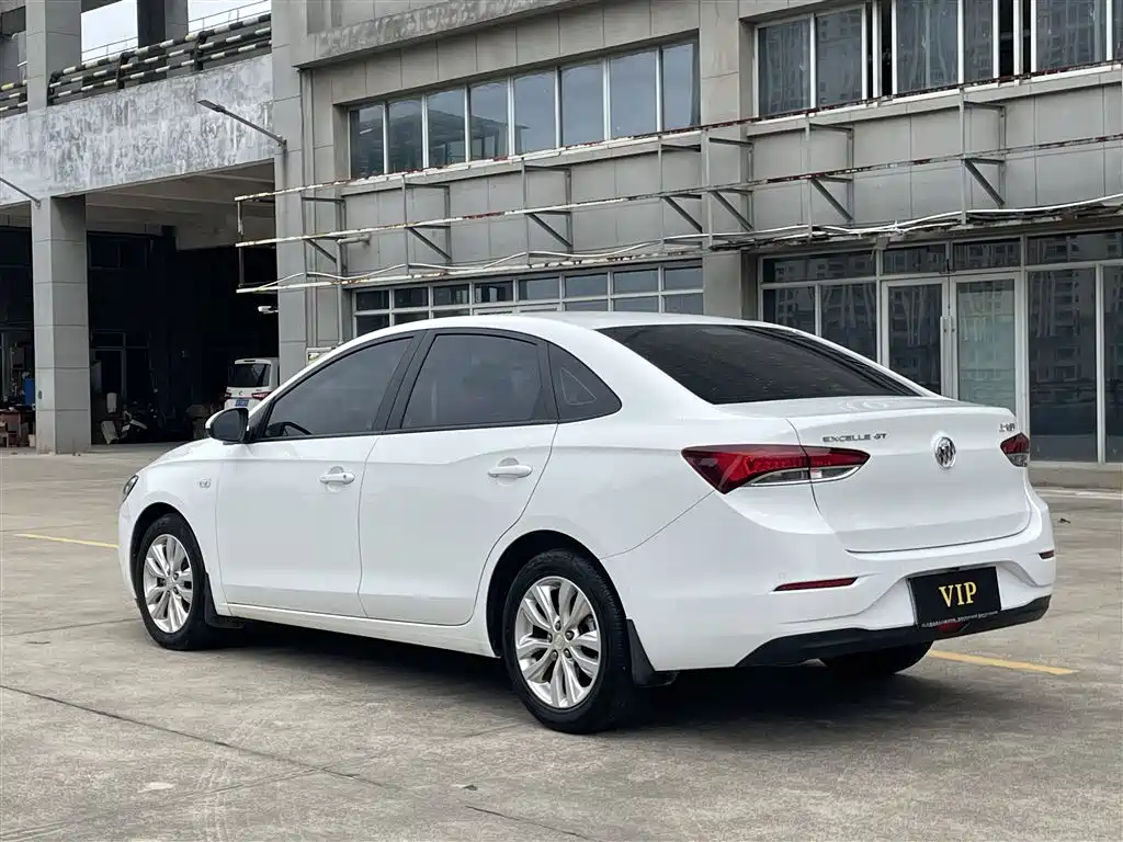 Excelle GT Facelift Exemplary 1.5 L Auto Elite