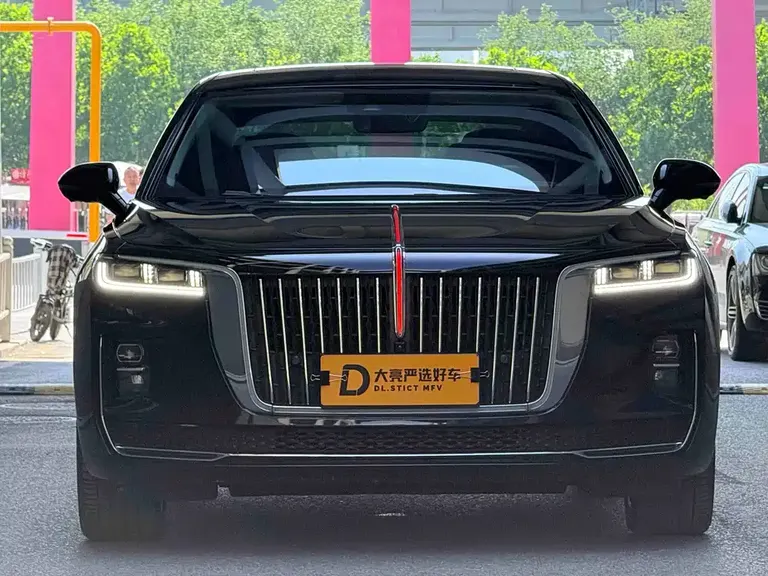 Hongqi H9 2.0 T Connected Flagship Enjoyment