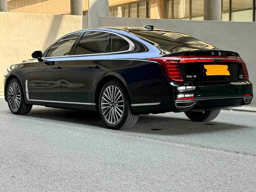 Hongqi H9 2.0 T Connected Flagship Enjoyment