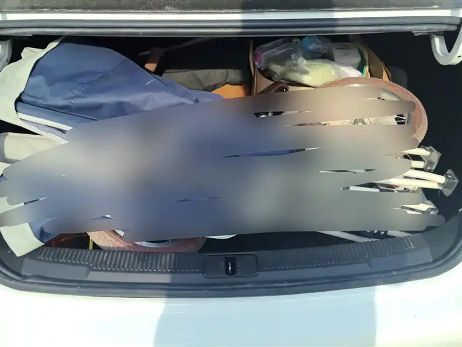 Roewe i5 1.5 L Auto 4 G Connected Leading Luxury