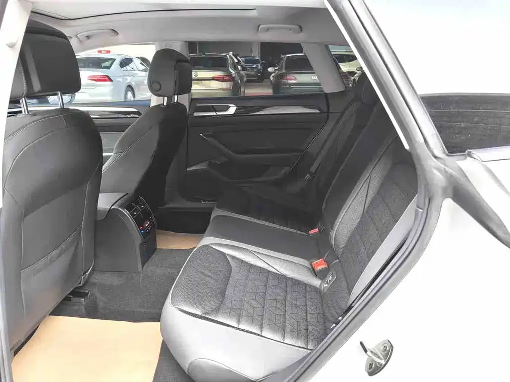 VW CC Shooting Brake 380 TSI Heart Hunter