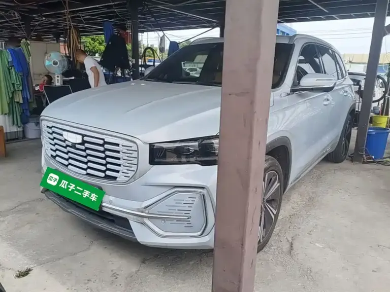 Geely 星越L增程电动版 星越L增程电动版 2022款 1.5 T DHT增程电动至臻版