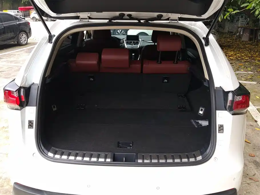 Lexus NX 200 t AWD Sharp Style