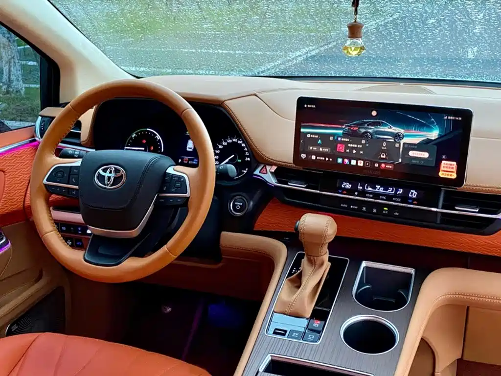 Granvia 2.5 L Hybrid Comfort