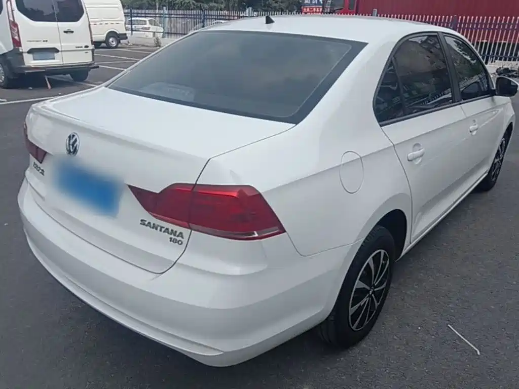 Santana 1.6 L Manual Style