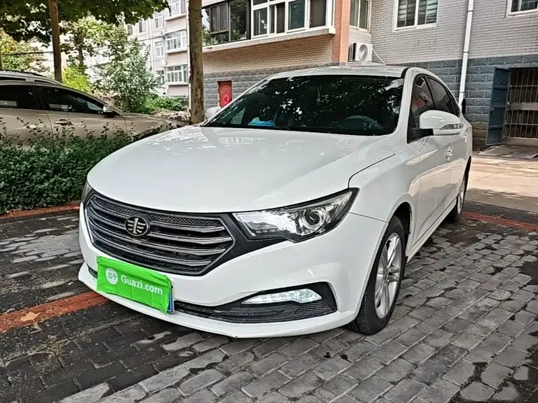 Besturn B30 奔腾B30 2016款 1.6 L 自动十周年纪念版