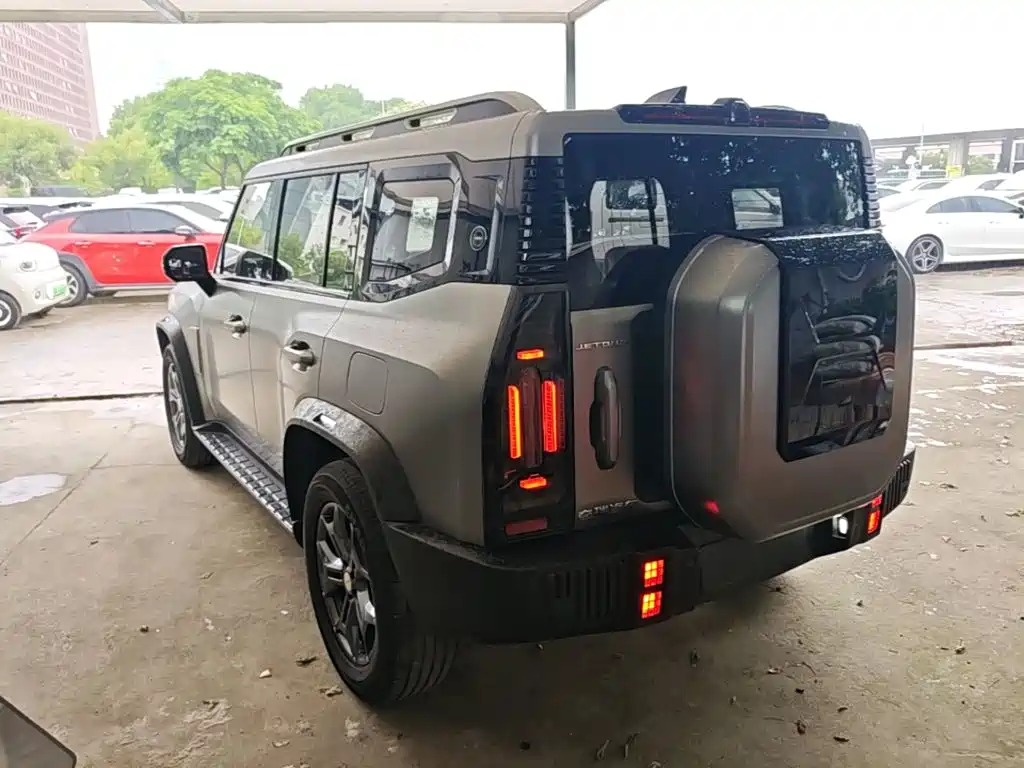 Jetour Traveller 2.0 T 4 WD Cross PRO+