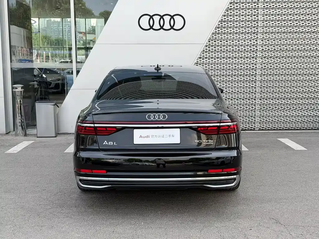 Audi A8 A8 L 45 TFSI quattro Luxury