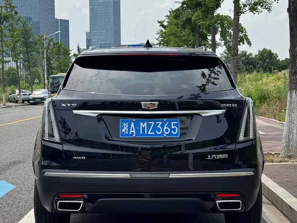 Cadillac XT5 2.0 T 4 WD Platinum