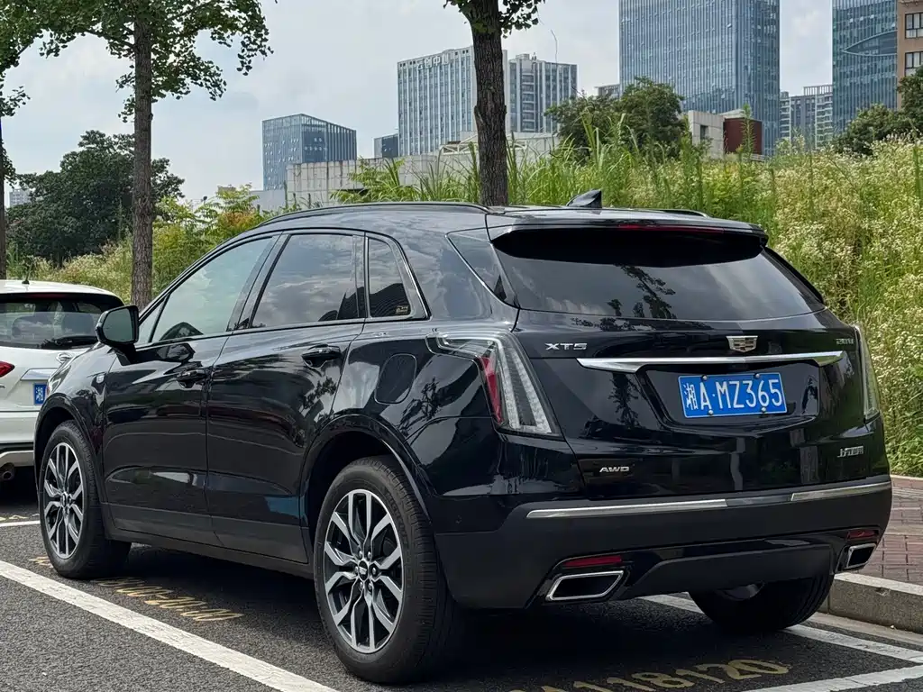 Cadillac XT5 2.0 T 4 WD Platinum