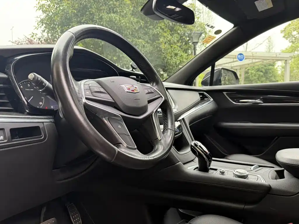 Cadillac XT5 28 T Luxury