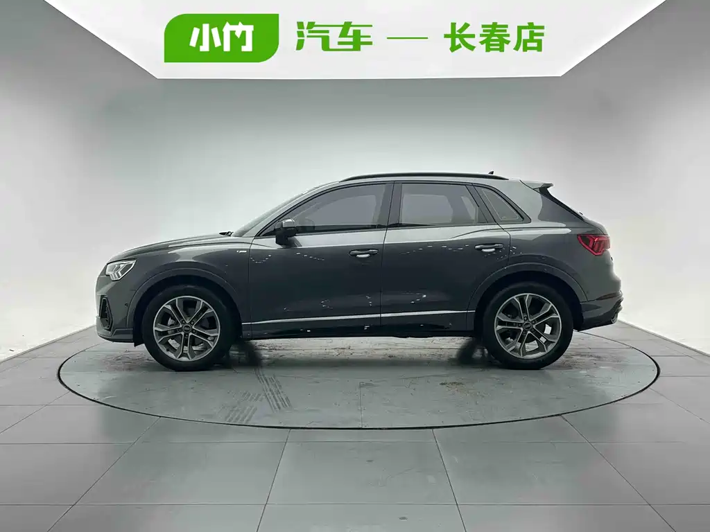 Audi Q3 35 TFSI Fashion Dynamic (1.4 T)