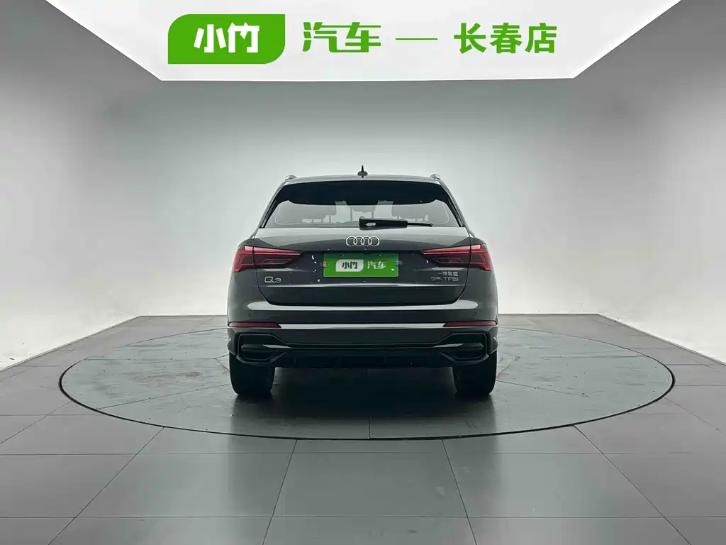Audi Q3 35 TFSI Fashion Dynamic (1.4 T)