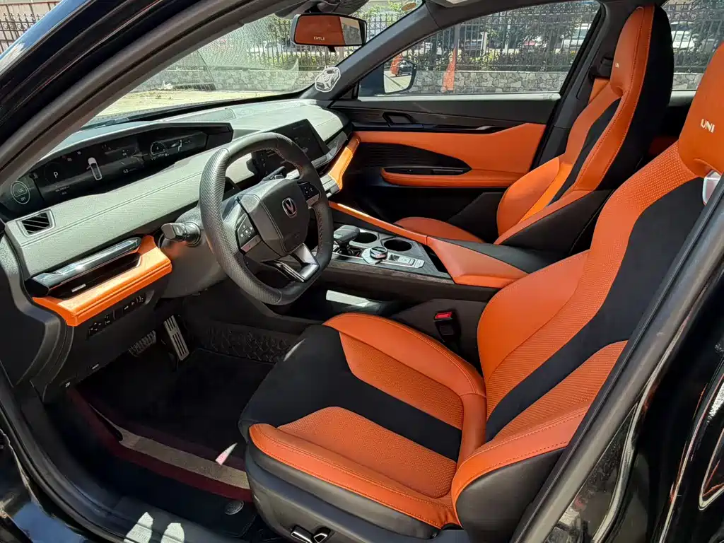 Changan UNI-V 1.5 T Sport