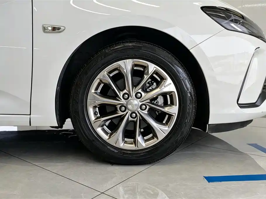 Monza 1.5 L DCT Pleasure