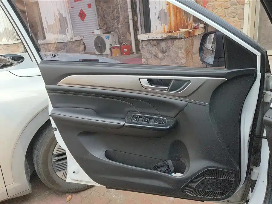 Haval M6 PLUS 1.5 T DCT Elite Connected