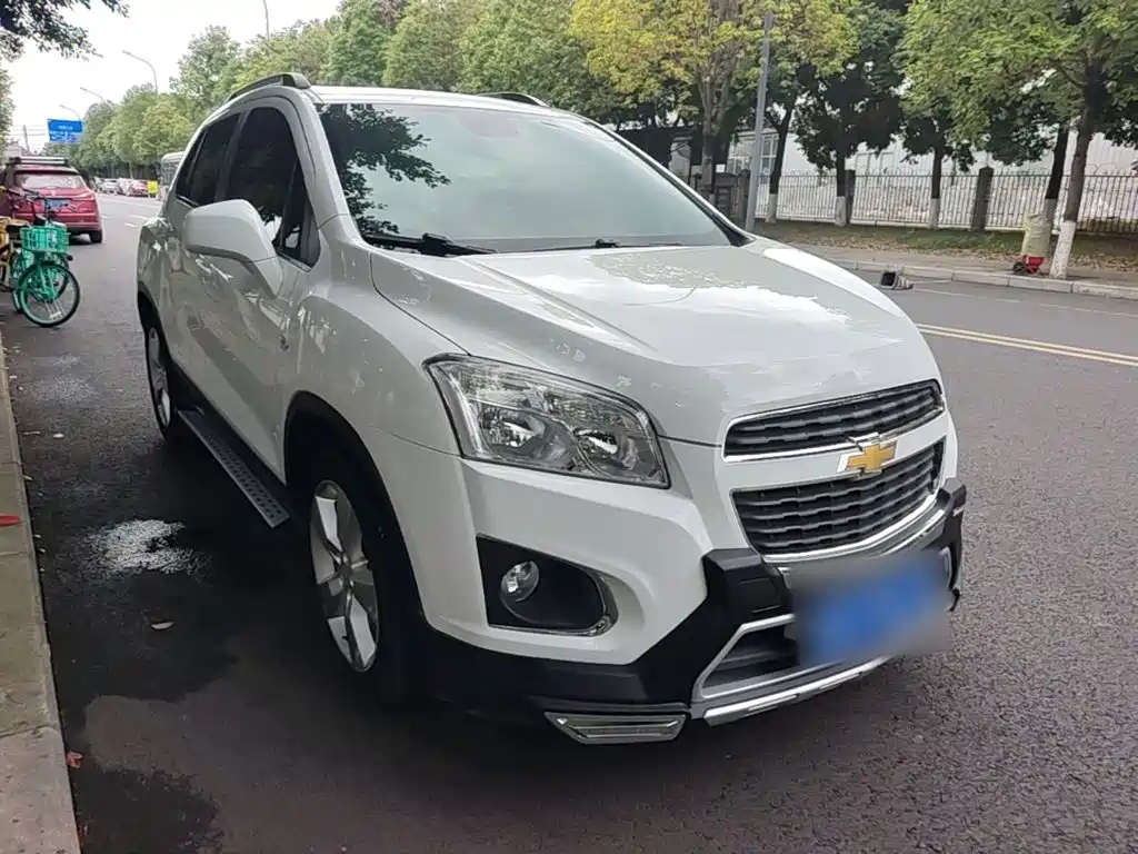 Tracker 1.4 T Auto 2 WD Luxury