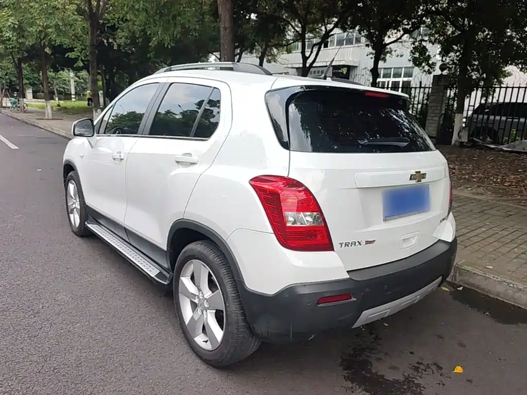 Tracker 1.4 T Auto 2 WD Luxury