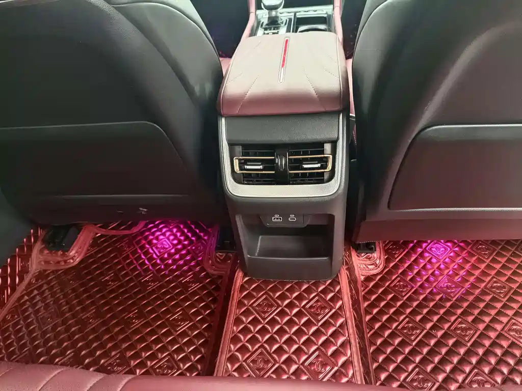 Hongqi H5 2.0 T Auto Connected Flagship