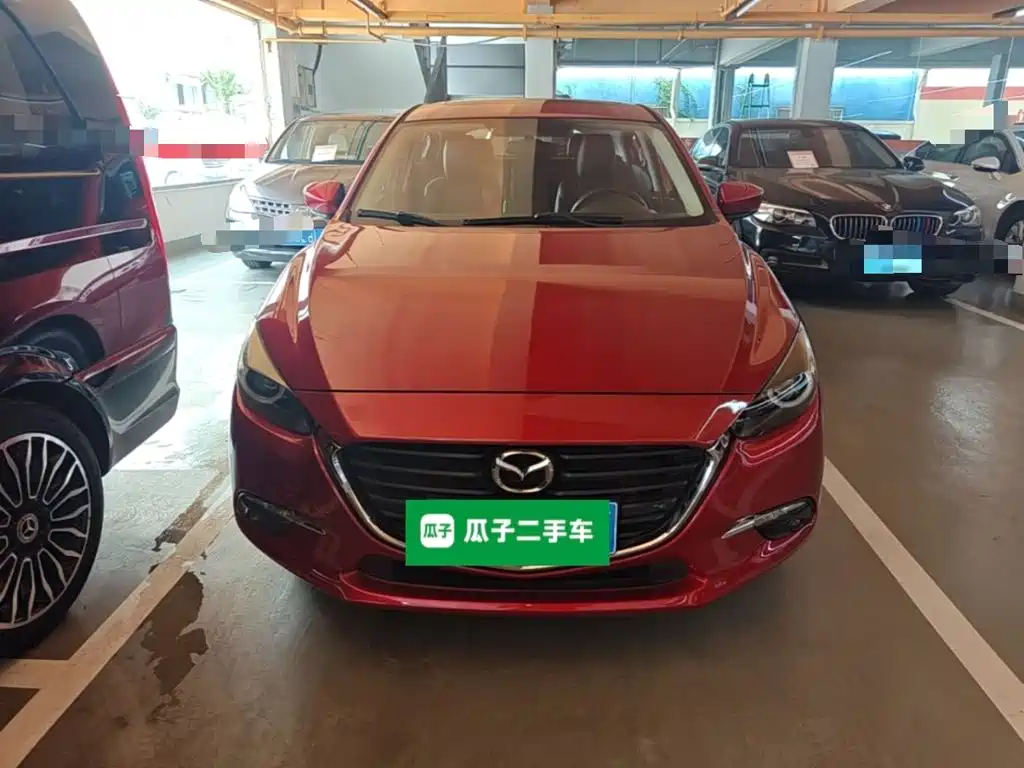 Mazda 3 Axela Hatchback 1.5 L Auto Luxury CN-V