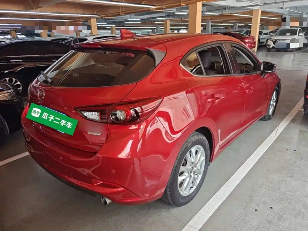 Mazda 3 Axela Hatchback 1.5 L Auto Luxury CN-V