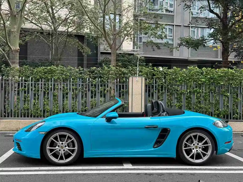 Porsche 718 Boxster 2.0 T
