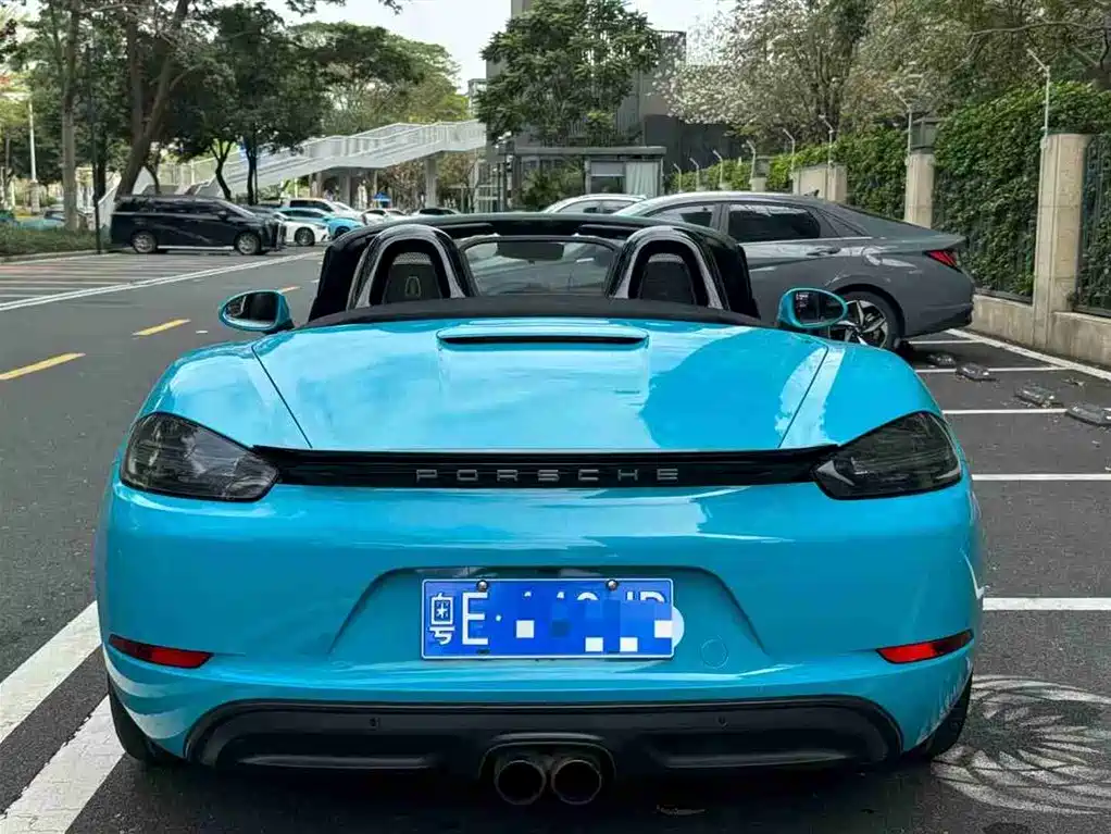 Porsche 718 Boxster 2.0 T