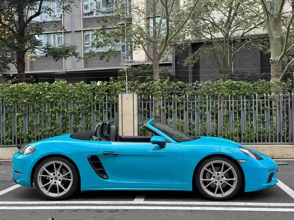 Porsche 718 Boxster 2.0 T