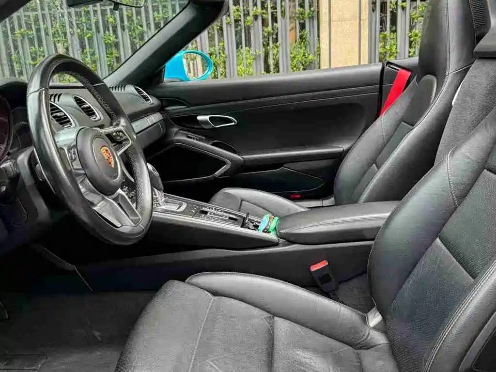 Porsche 718 Boxster 2.0 T