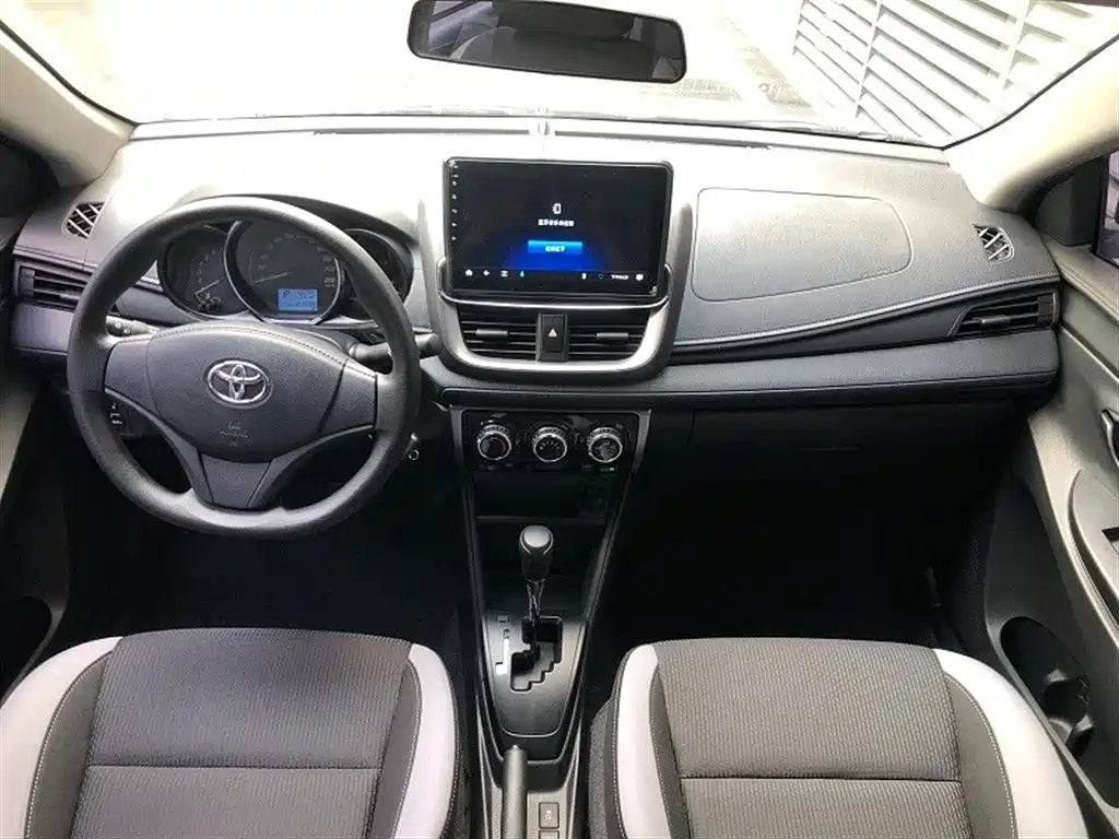YARiS L Zhixuan Zhixuan X 1.5 L CVT Distinguished