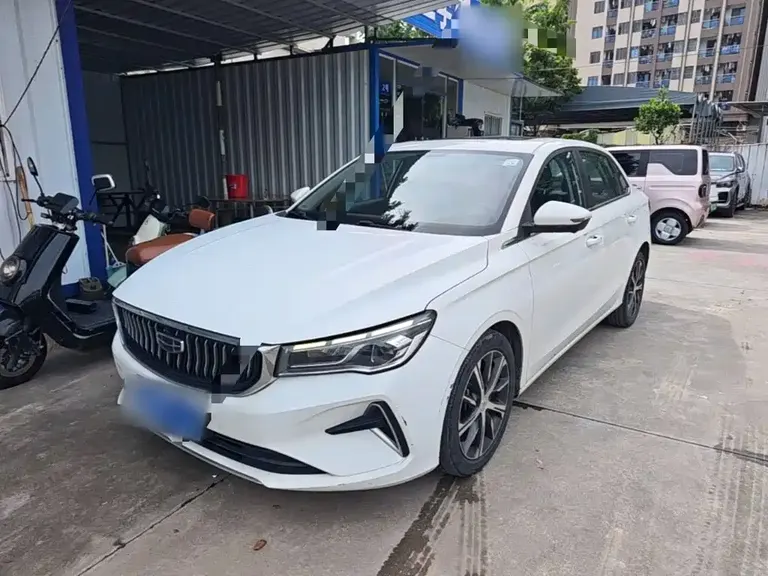 Geely Emgrand 4 th Gen 1.5 L CVT Distinguished