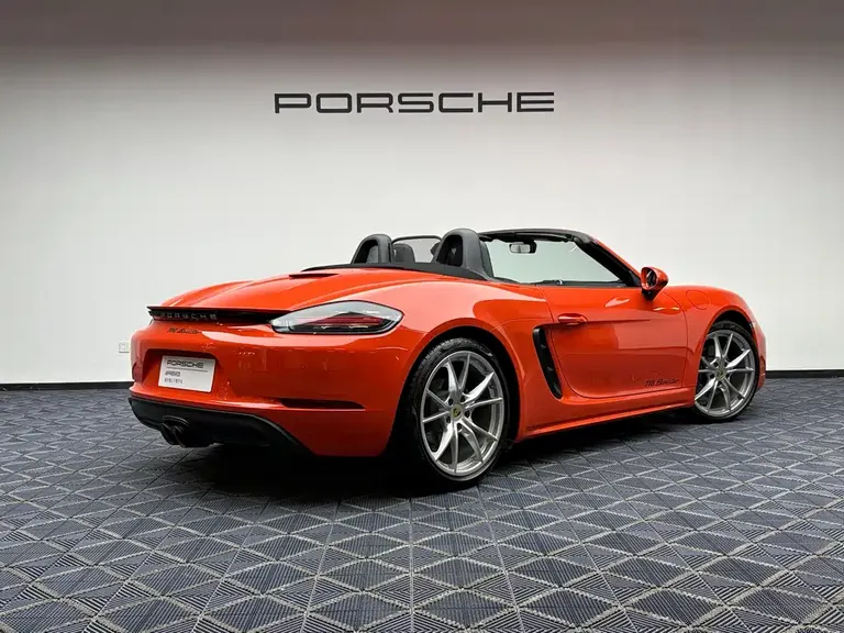 Porsche 718 Boxster 2.0 T