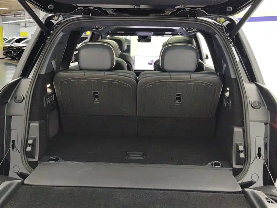 Lynk & Co 900 领克900 2025款 1.5 T Ultra 6座