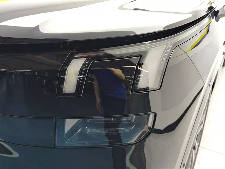 Lynk & Co 900 领克900 2025款 1.5 T Ultra 6座