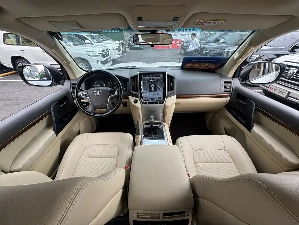 Land Cruiser (Import) 4.0 L Auto