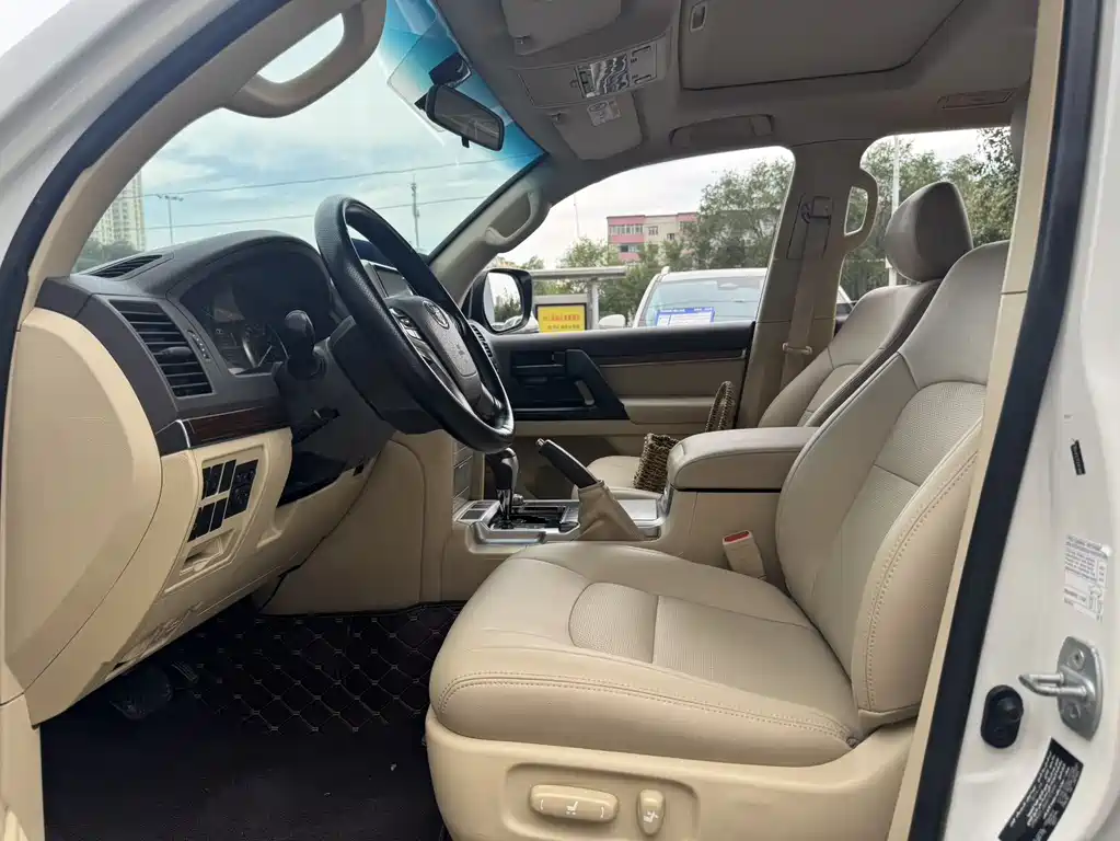 Land Cruiser (Import) 4.0 L Auto