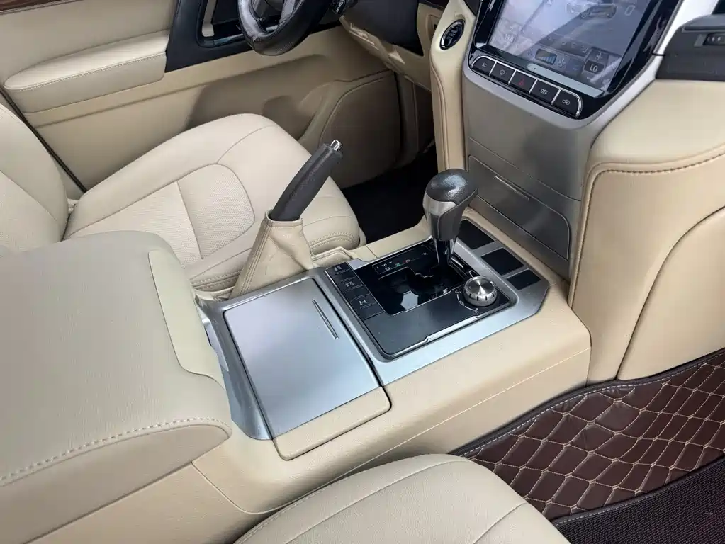 Land Cruiser (Import) 4.0 L Auto