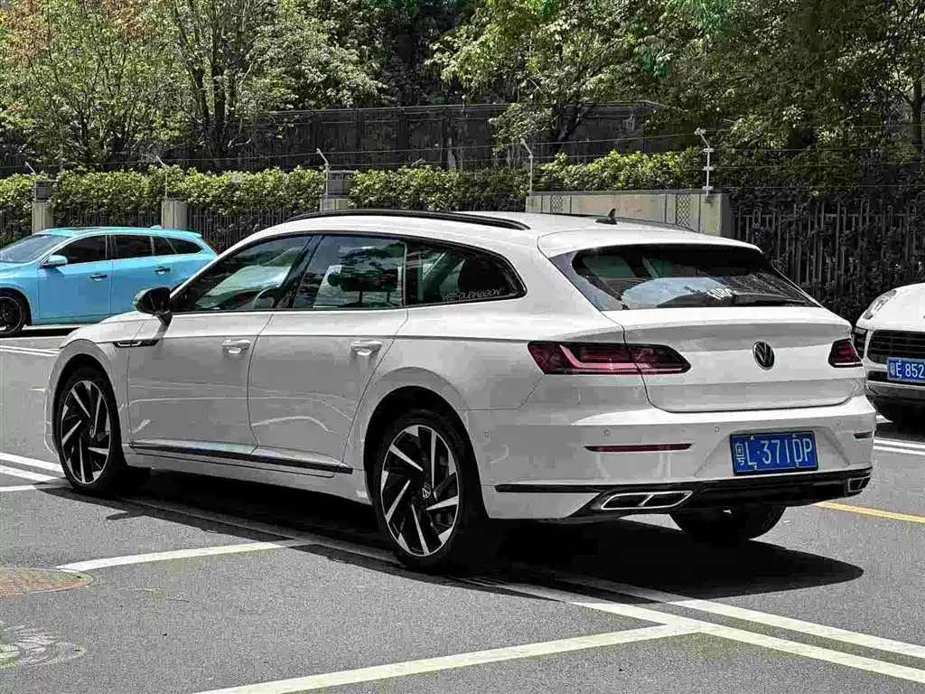 VW CC Shooting Brake 330 TSI