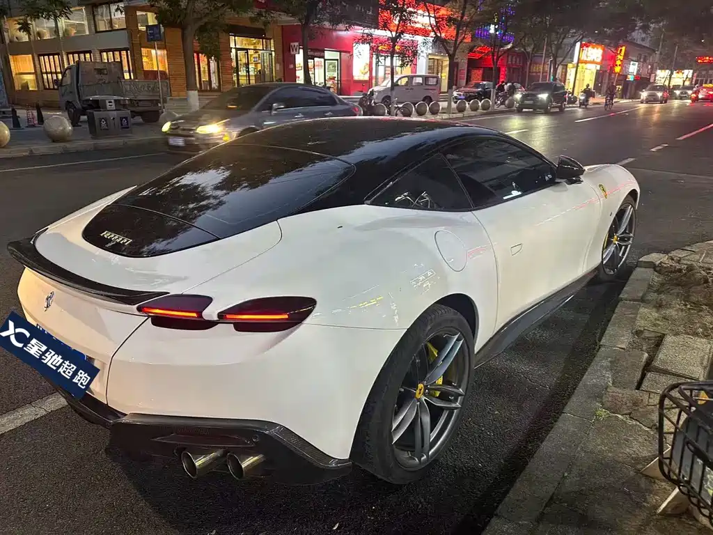 Roma 3.9 T V8