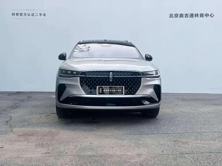 Lincoln Nautilus 航海家 2023款 2.0 T 四驱总统混动版