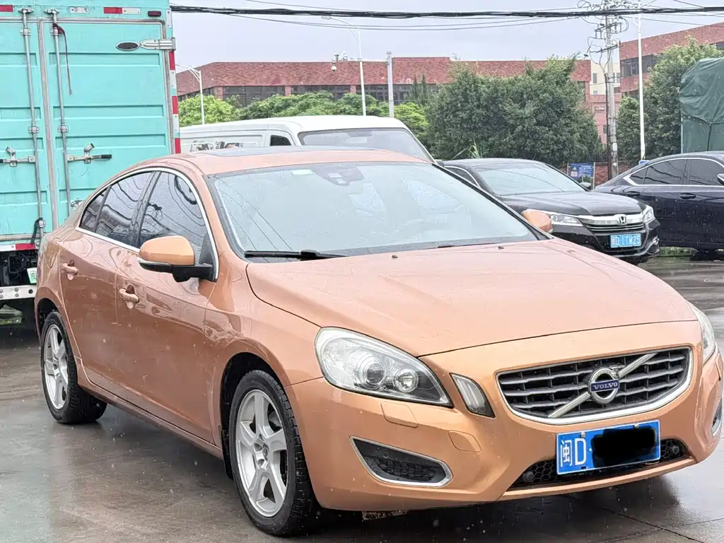 Volvo S60 (Import) 沃尔沃S60进口 2012款 T5 舒适版