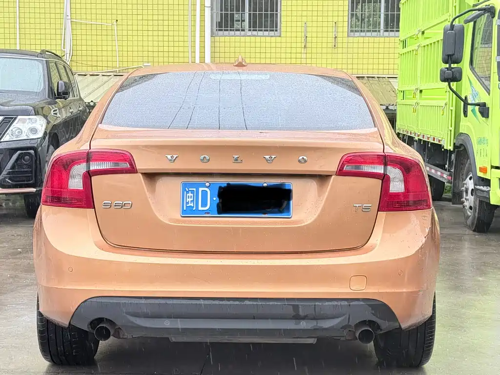 Volvo S60 (Import) 沃尔沃S60进口 2012款 T5 舒适版
