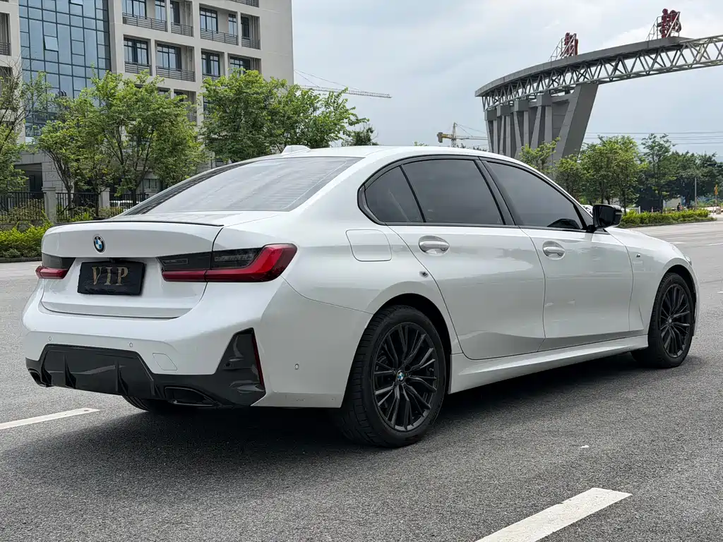BMW 3 Series 325 Li M Sport Night Package