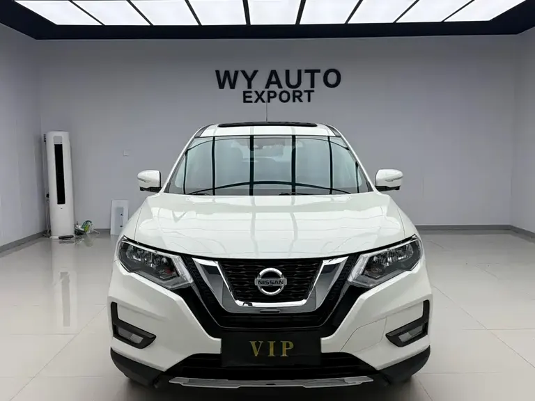 Nissan X-Trail 2.0 L 2 WD Connected Comfort Enjoyment