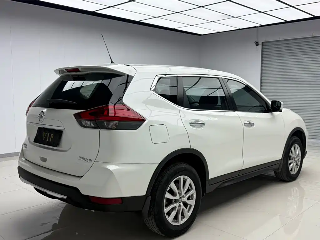 X-Trail 2.0 L 2 WD Connected Comfort Enjoyment