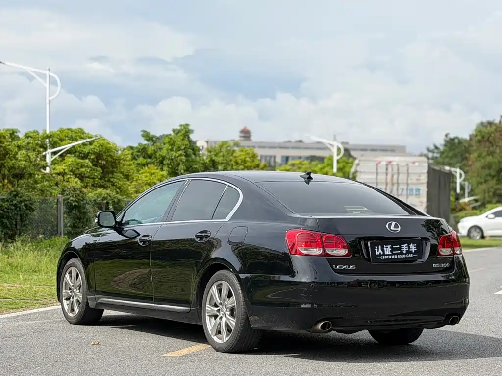 Lexus GS 300