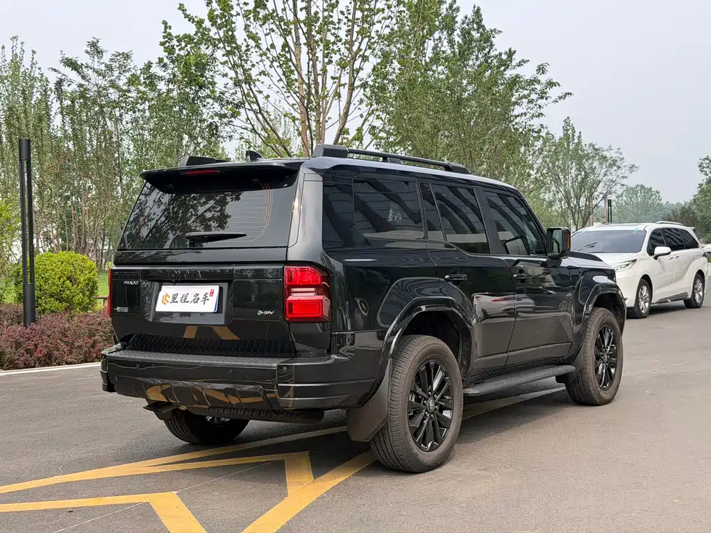 Prado 2.4 T Flagship VX 5-seat