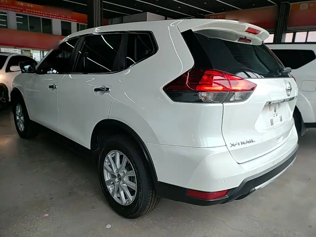 X-Trail 2.0 L CVT 2 WD XL ITS Comfort Commemorative