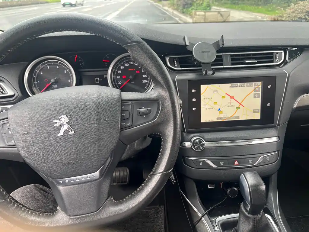 Peugeot 408 1.8 L Auto Luxury