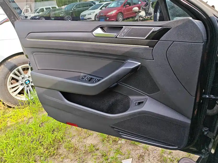 Magotan 330 TSI DSG Luxury